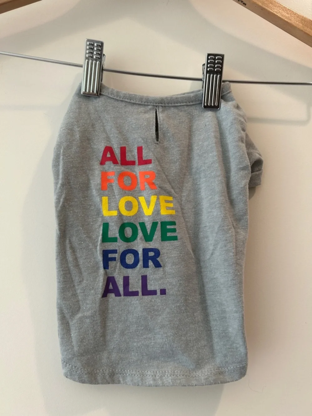 Unbranded Dog Pet Tee T-Shirt Rainbow 'All For Love Love For All”Graphic size XS